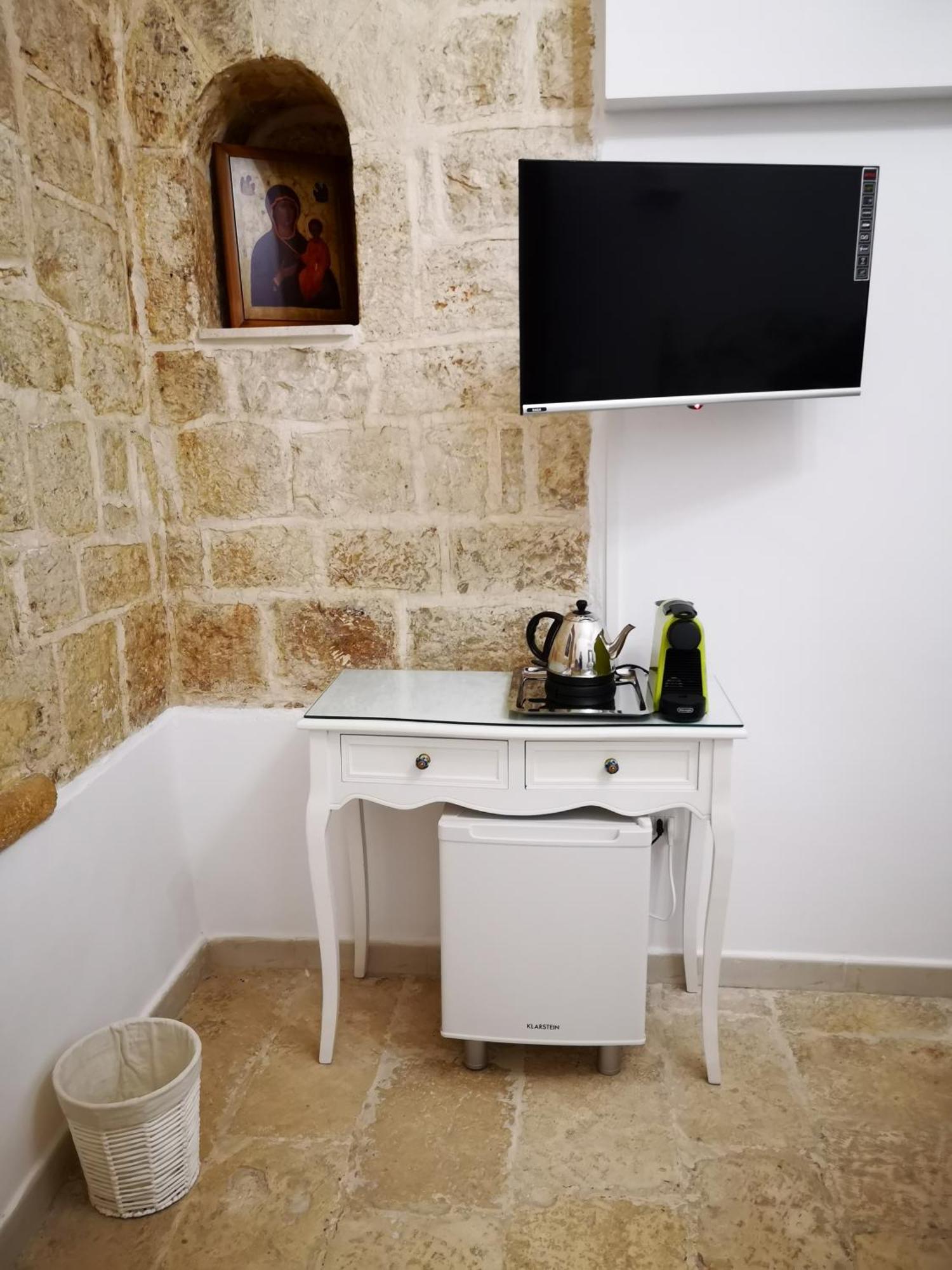 Corte Pietrantica - Charming Rooms & Suites Giovinazzo Habitación foto